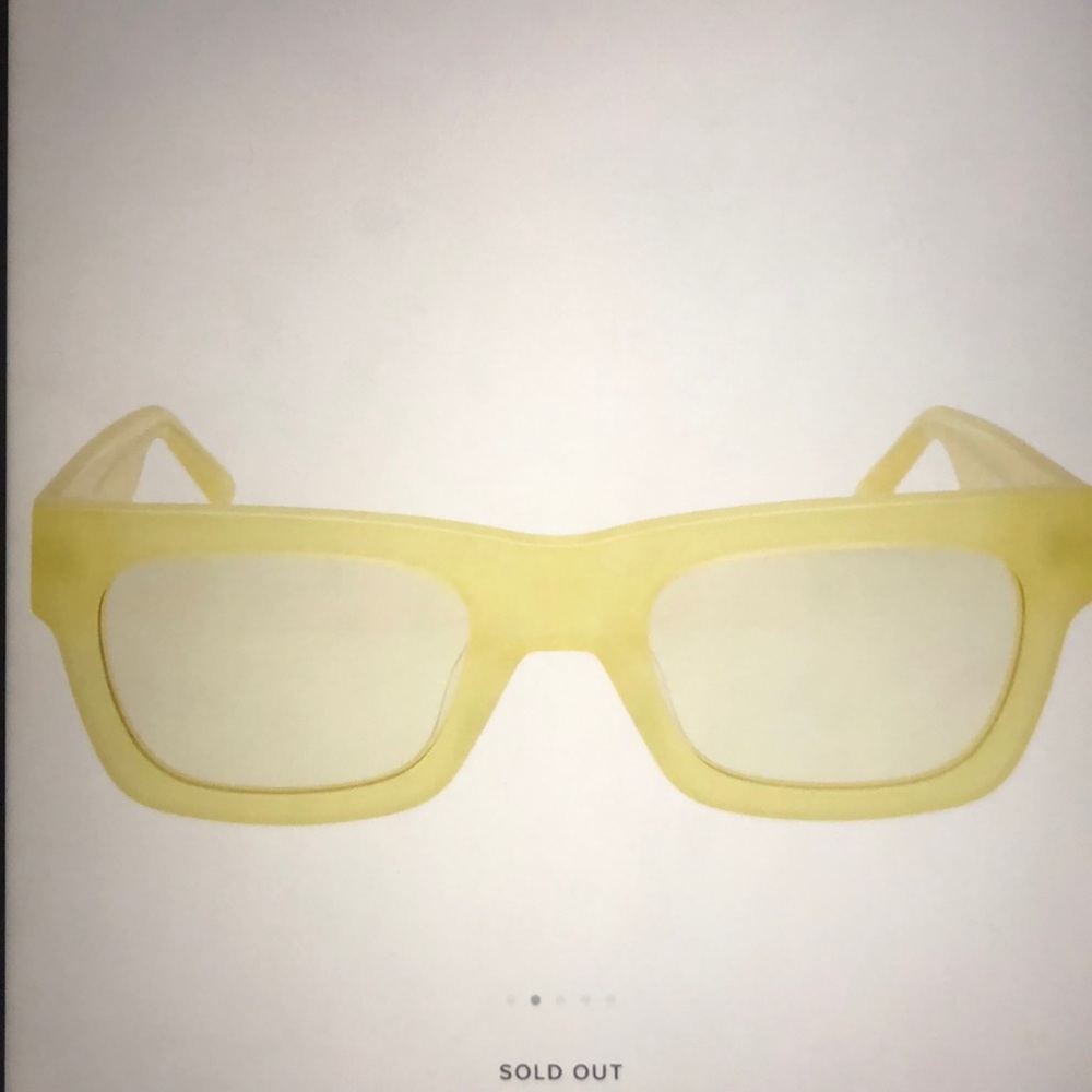 ISO Sun Buddies Greta pineapple sunglasses